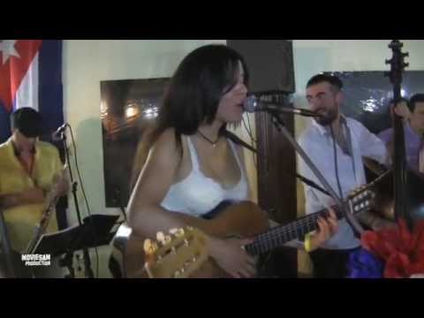 Leydis Mendez Y Carretera Central - Que Manera De Quererte (Live)