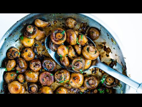 The Tastiest Garlic Butter Mushrooms❗with Parsley and Thyme I've Ever Had