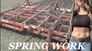 Average Work Day of a Corn Farmer in Spring!