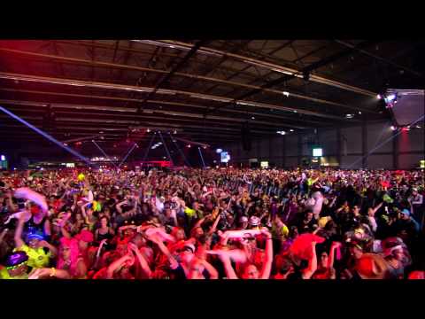 De Foute Party 2013: Les Lacs Du Connemara