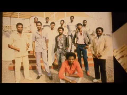 Les Vétérans - awu a boya abe (Traditions vol 4 - Ebobolo Fia 1986)