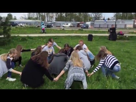 Biała Podlaska – flash mob w wykonaniu wolontariuszy ŚDM w centrach handlowych
