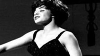 Shirley Bassey - The Wayward Wind  / Born To Sing The Blues (1956 Recordings)