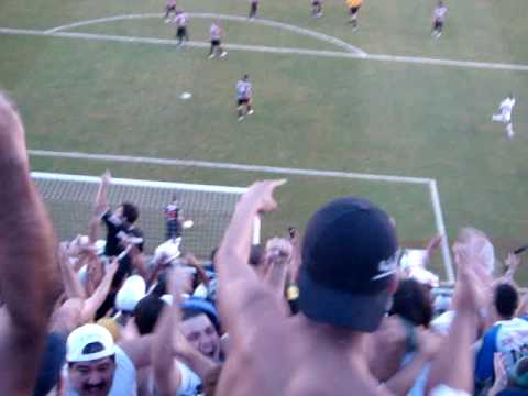 O gol de paradinha do Neymar.Santos F.C. 3  X São Paulo F.C. 0,semi-finais do Paulistão 2010.