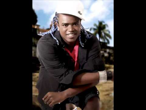 MC Gibi - Nova Movimentação das Meninas ♪♫ { Dj Selminho } {STRONDA - FUNK}