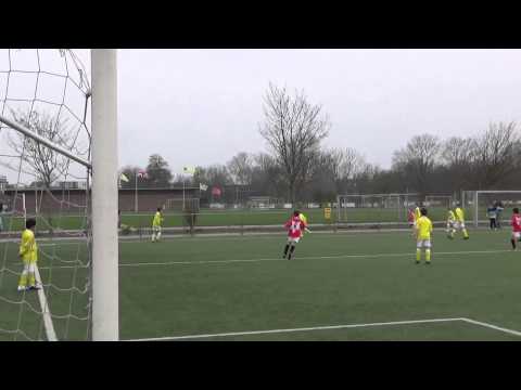 11-04-2015 ; SV Walcheren E7 - VV Wemeldinge E3, eerste helft