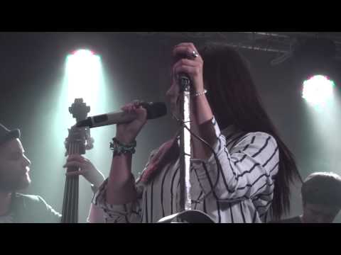 Ewa Farna - Tour v akustickém směru - Olomouc - 10.4.2015 - Směj se