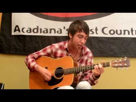 Mo Pitney: 'Come Do A Little Life' Live in the Lobby