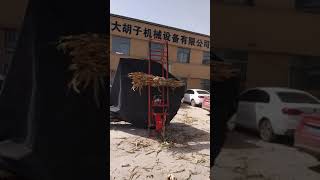 Oil and electricity can be used for both. It can work even without power.