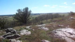 preview picture of video 'Blue Mounds State Park'