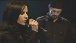 Dolores O&#39;Riordan In The Ghetto En Vivo Londres Hospital 2007