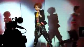 鄭秀文 - Hennessy Artistry Opening + 叮叮噹