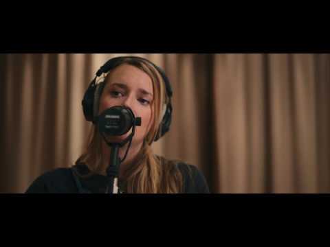 Laura James - Shouldn't I Know (Live)