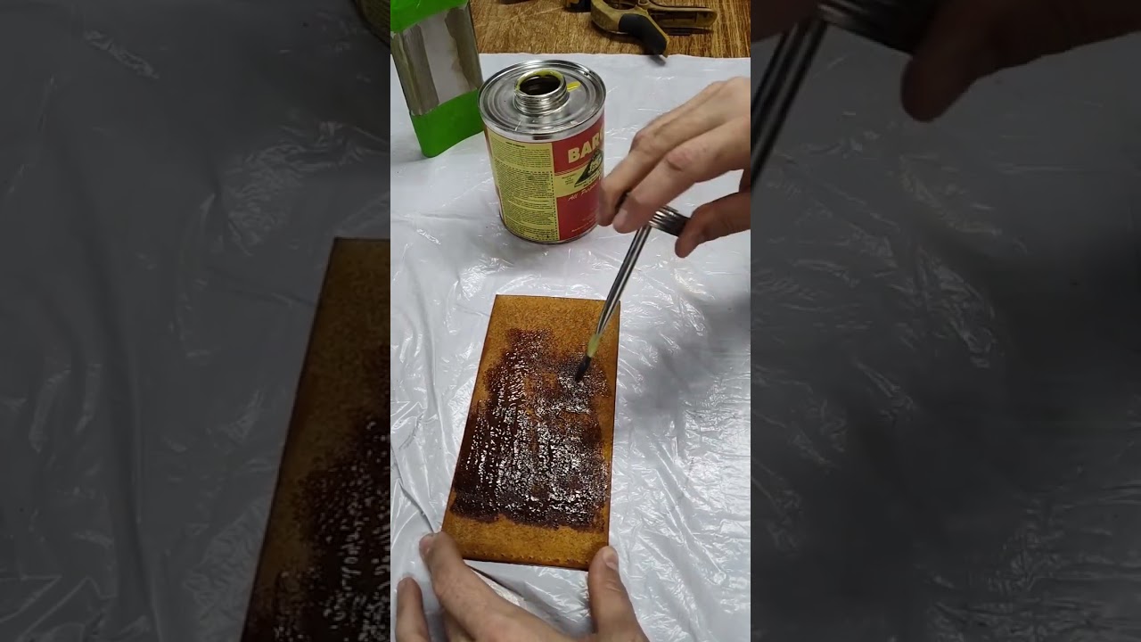 Wrapping a flask with leather