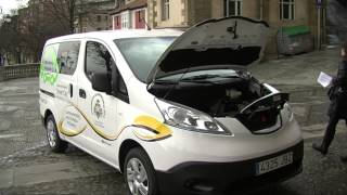 preview picture of video 'El ayuntamiento de Portugalete adquiere el primer vehículo eléctrico de la villa'