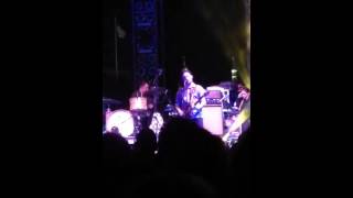 &quot;Here&#39;s to Now&quot; into &quot;The Best Room,&quot; Modest Mouse live at