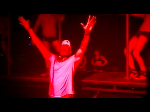 download lagu mp3 mp4 Heaven Nightclub, download lagu Heaven Nightclub gratis, unduh video klip Heaven Nightclub
