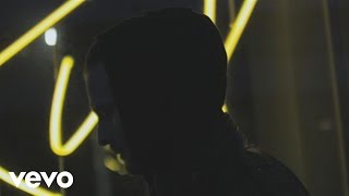 Alexander Brown - Something Beautiful ft. Siff