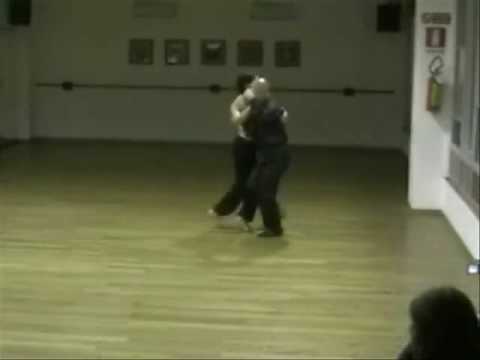  Diego Alvaro  and  Sara Torricelli  are  dancing  to  the  tango  "  La Bruja  "