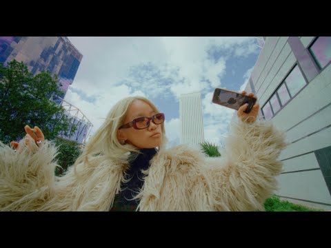 Kike con más and La Blame