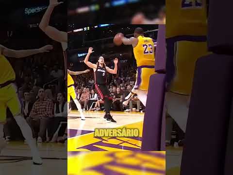 Josh Hart virou o SUPERMAN no meio da partida 🏀 #nba #superman #equilibrio