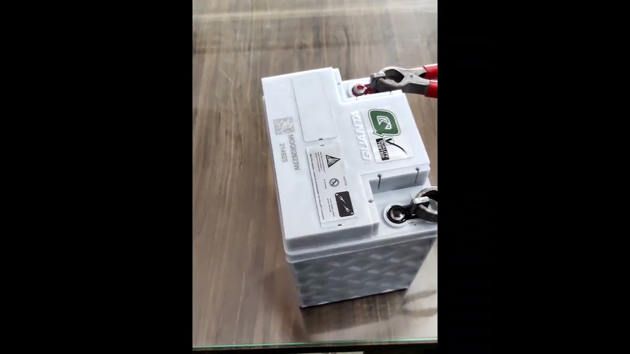 Watch video Amrone Quanta 12v 26 ah battery check ✅ 8487893333 Now Amrone Quanta 12v 26 ah battery check ✅ 8487893333