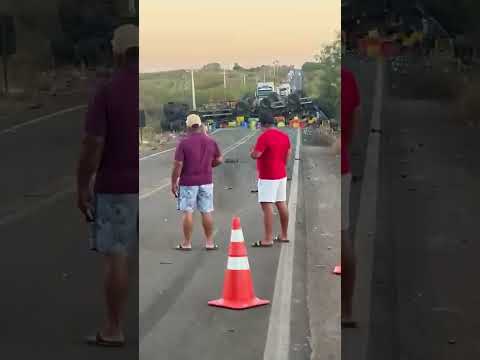 Grave Acidente na BR-316, no município de Francisco Macedo, no Piauí!