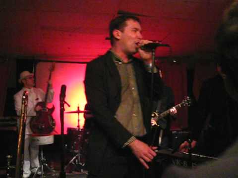 Skadventures of SkaJenny: Slackers & HubCityStompers @ Asbury Lanes 'o9 - Slackers 13 - Feed My Girl