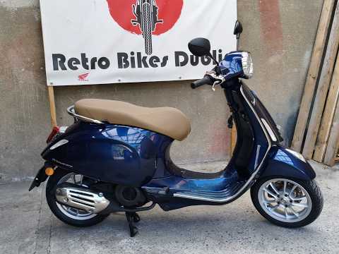 2020 Vespa Piaggio 125 — Blu Midnight - Image 2