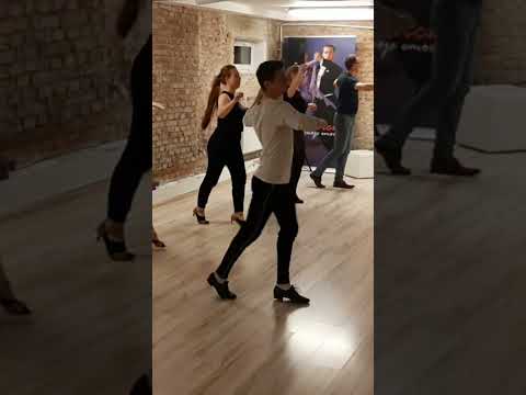 Zajęcia taneczne - Taniec Towarzyski w Bailando Poznań – podgląd wideo