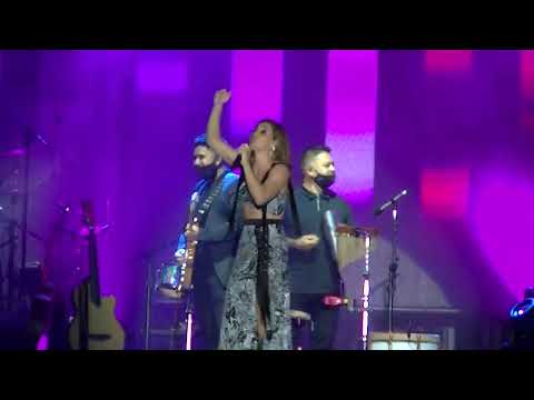 Soledad Pastorutti Canta "La Suavecita" Auto Show 2021 ARG