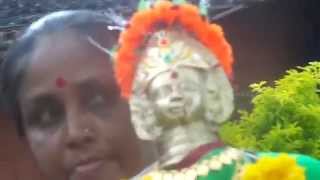 preview picture of video 'Mazya Gharachya Gauri Ganapati Bappache Visarjan - Part 1 - 2013'