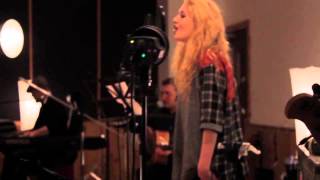 Janet Devlin Live (wonderful/crown of thorns)