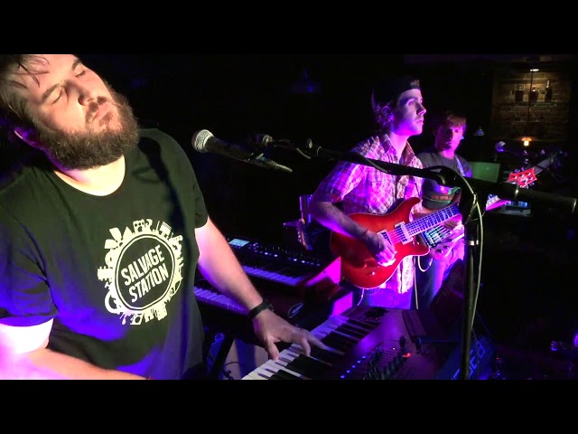 Chickens > It's A Long Way to the Top (If You Want to Rock and Roll) Video