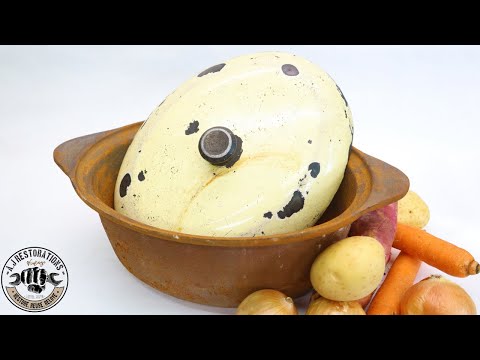 Vintage Cast Iron Casserole Pot Restored Using Fire.