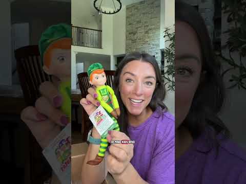 💡 Moms, meet the NEW Elf Mates 👋 Unlike Elf on the Shelf, these 3 elves are touchable, huggable,