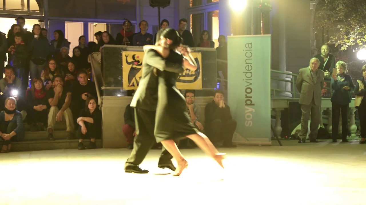 "Por que razon" (D'Arienzo) Felipe Zarzar & Anita Ponce - Milonga Callejera