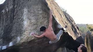 Video thumbnail of Un Os sous l'Arête, 7c. Fontainebleau