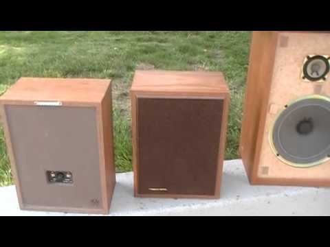Vintage Realistic MC-500 Speakers~ Real Walnut Veneer~ 2 Way 35w~ Full Great Sound! image 7
