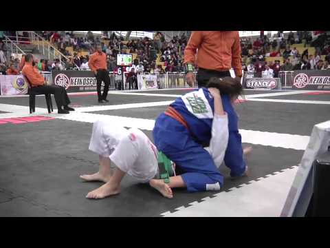 Beatriz Silva e Mayara Oliveira