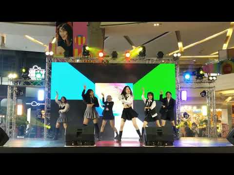 LOVE ME LIKE THIS / NMIXX / UTCC the Idol / Idol on Stage / Esplanade Ratchada / 23-4-23