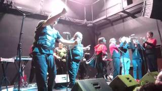 Supergrupo - La televisión es nutritiva.