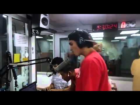 KKIBRE VS JUANITO #1 @BATALLA DE LOS GALLOS @STUDIO92