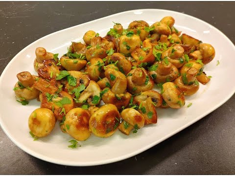 Champignons sautés à l'ail et au persil / Ciuperci sotate / Sautéed mushrooms / Жареные грибы