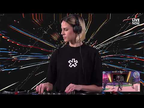 Brina Knauss | Into The Metastage