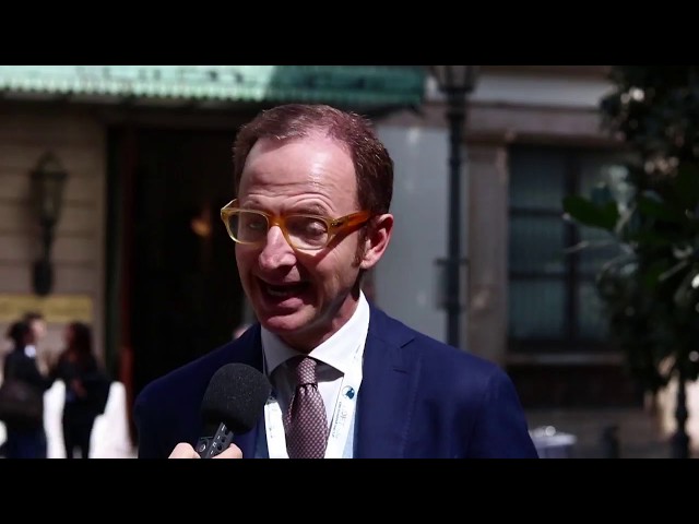 Diabete: curarsi presto e bene per salvare la vista Prof. Massimo Nicolò