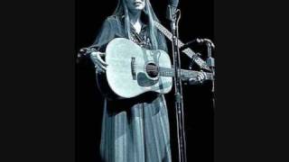 Joni Mitchell Live At The Carnegie Hall 1972 lesson in survi