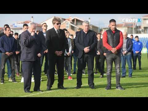 Polaganjem vijenaca i paljenjem svijeca obiljezena obljetnica smrti nogometasa Hrvoja Custica