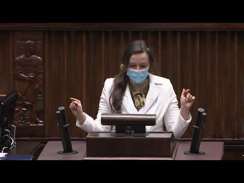 Klaudia Jachira krytykuje weto rządu: 'Wstydzę się, że jestem Polką'