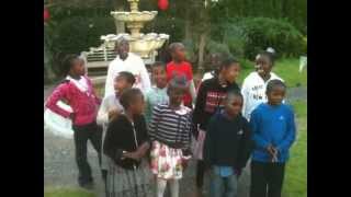 preview picture of video 'Kenya Orphan Aid - The Children Singing in Dublin (II)'